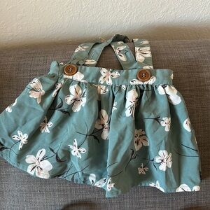 Baileys blossoms teal green with flower suspender skirt , gently used non smoke